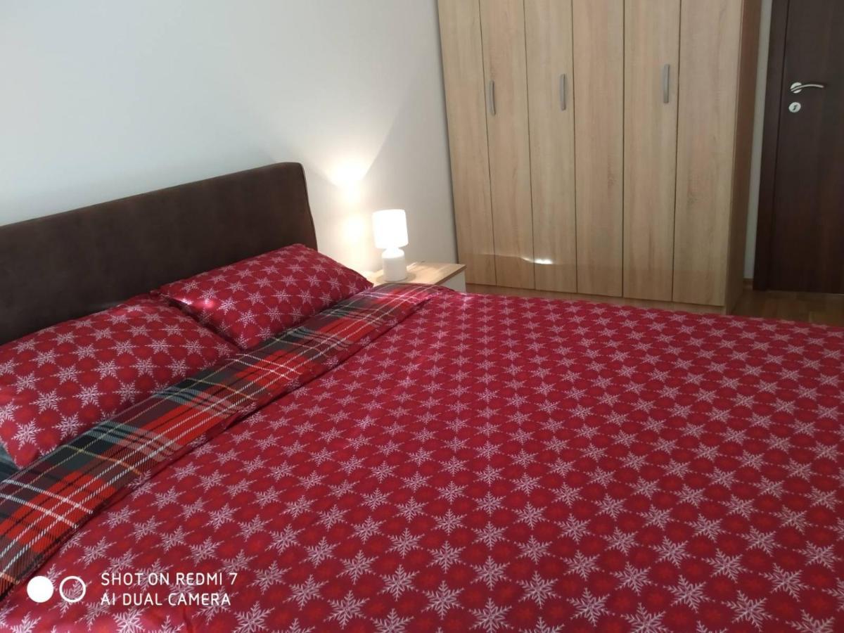 Aga Apartman بودغوريتْسا المظهر الخارجي الصورة