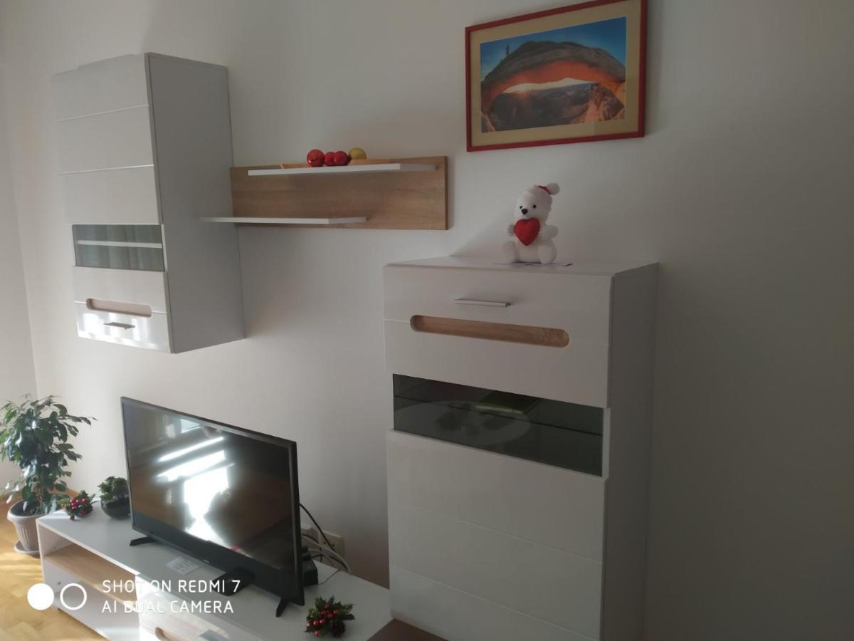 Aga Apartman بودغوريتْسا المظهر الخارجي الصورة